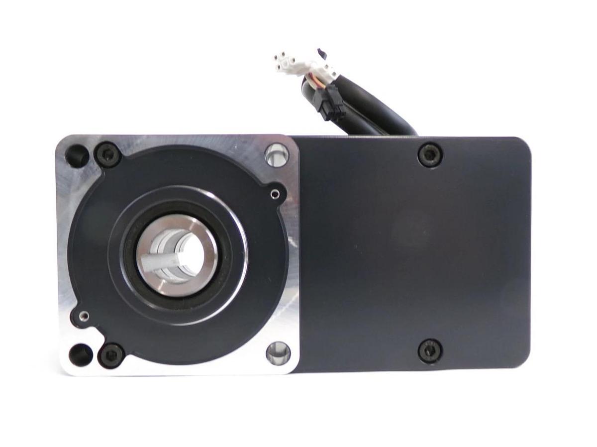 Oriental Motor BLE512CM200F Motor and Driver Set BLEM512M2-GFS BLED12CM New