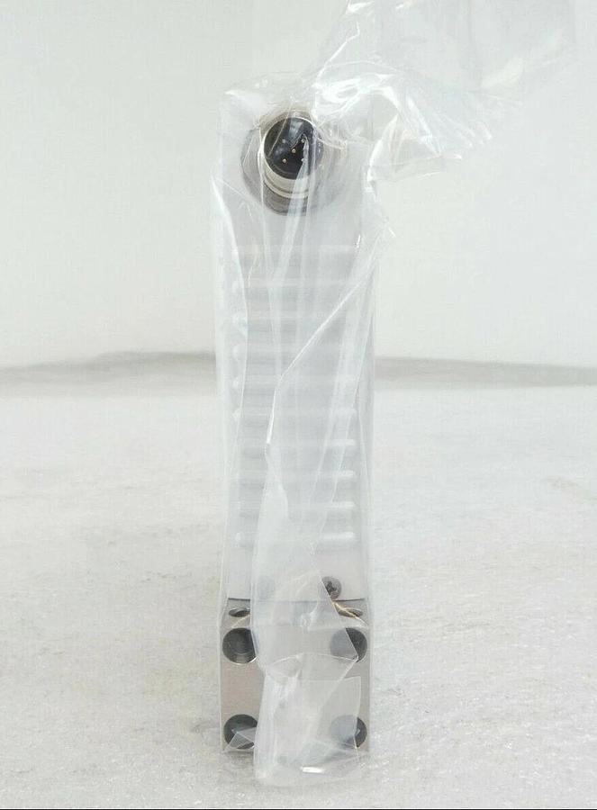 Brooks Instrument GF120X-916897 Mass Flow Controller MFC AMAT New Surplus