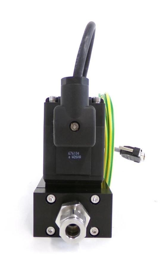 Burkert 8626 MFC Mass Flow Controller 100 SLPM O2 Oxygen New Surplus