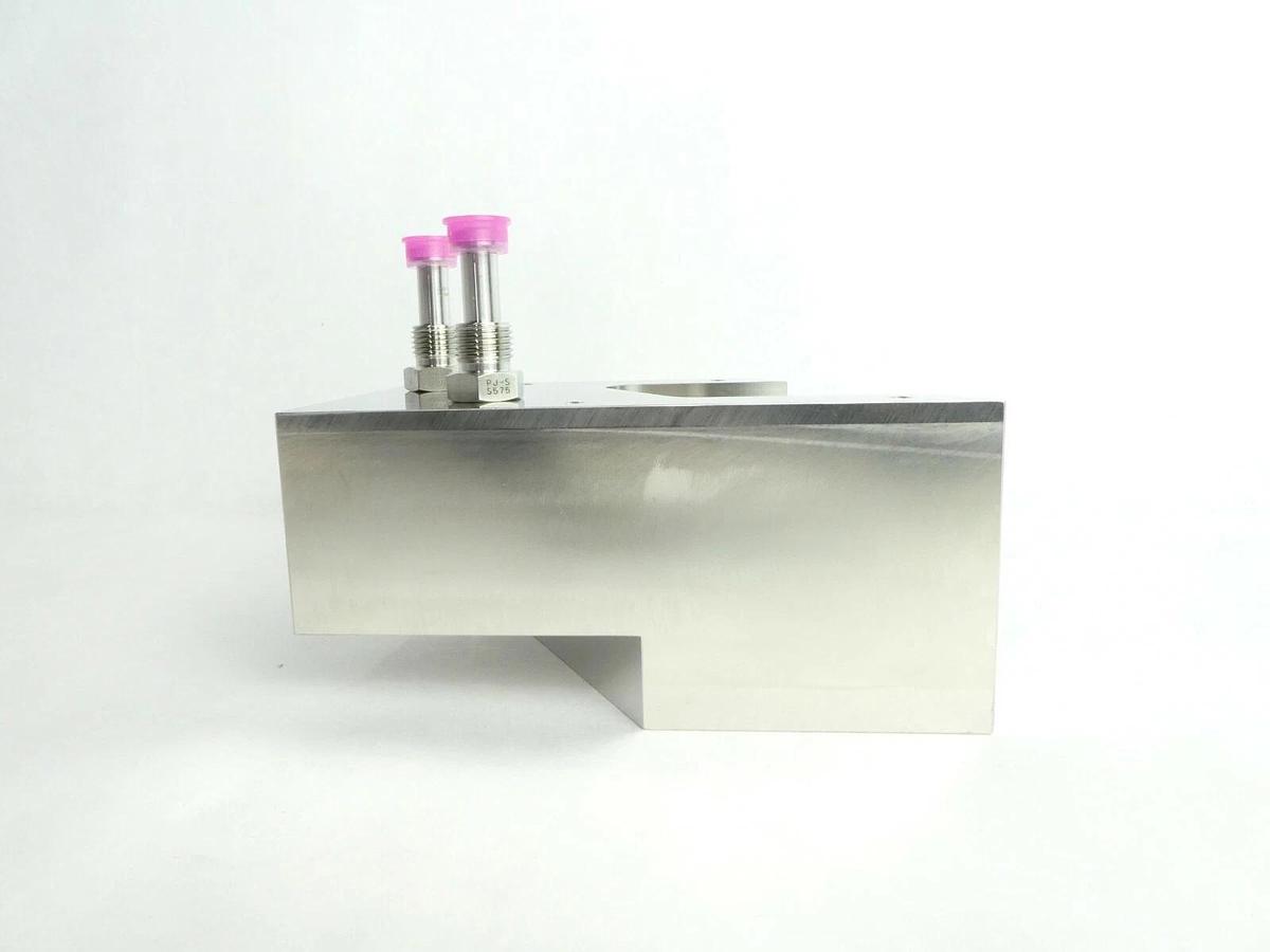 TEL Tokyo Electron 1810-250053-11 Upper Gas Block P2(A-RDC) New Surplus