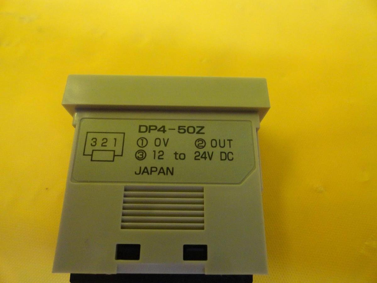 Used Sunx DP4-50Z Compact Digital Display Pressure Sensor DP4 Series Lot of 5 Used