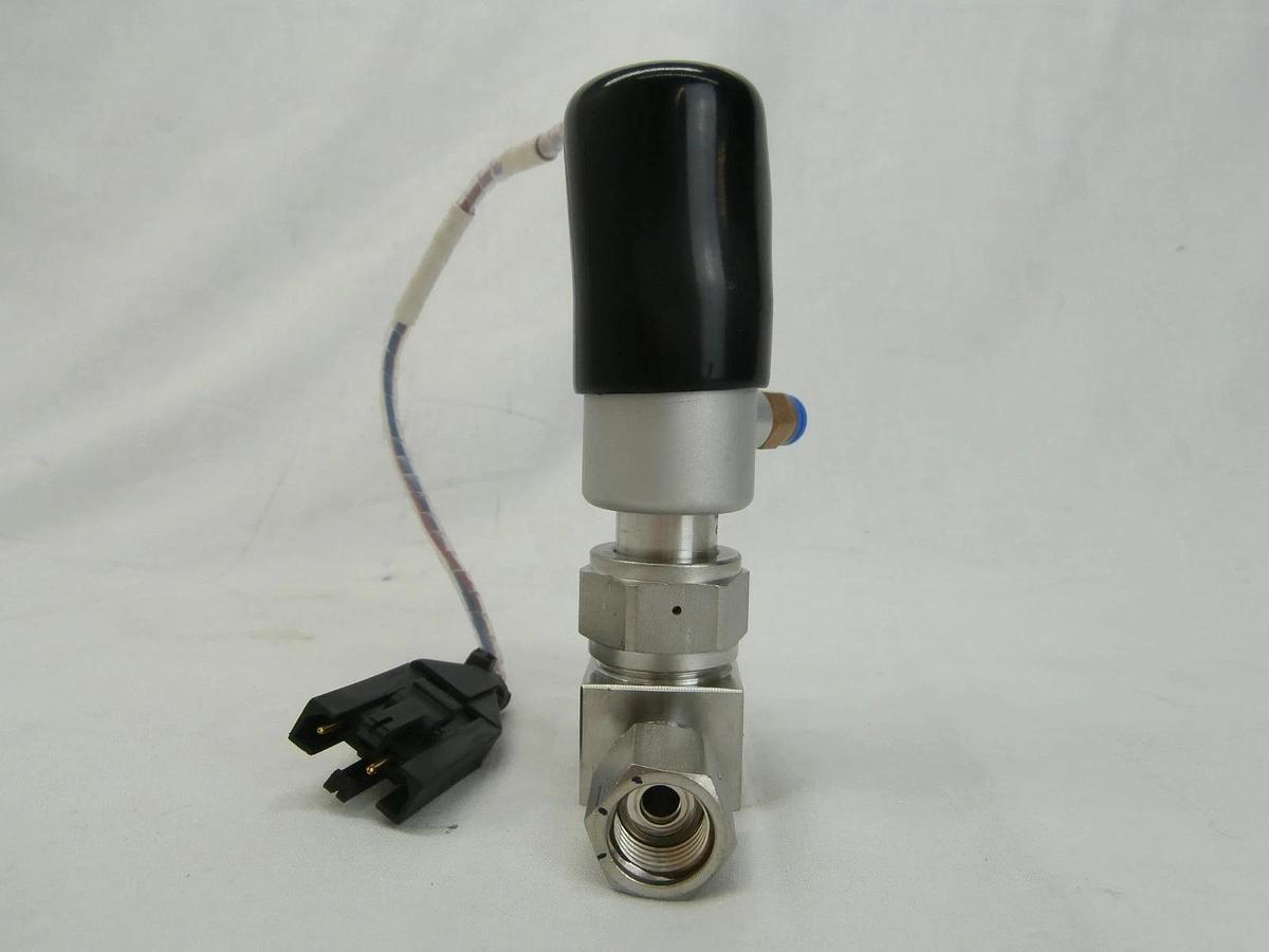 Used Swagelok SS-BNV51-2C High-Purity Bellows Valve AMAT 9150-00178 Used Working