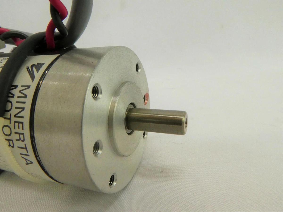 Used Yaskawa Electric UTOPI-020MX Minertia Motor UGRMEM-01SAKOE Nikon NSR-S204B Spare