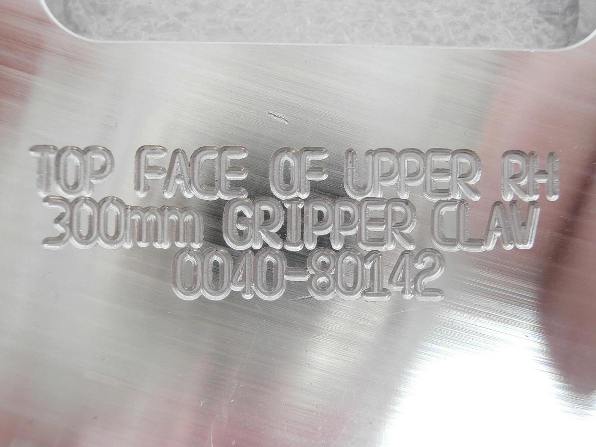 Used AMAT Applied Materials 0040-80142 Upper RH 300mm Gripper Claw 0040-03857 Working