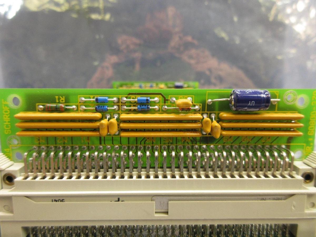 Used Schroff 60800-381 VME 11-Slot Backplane Board PCB with 60800-370 Ultratech 4700