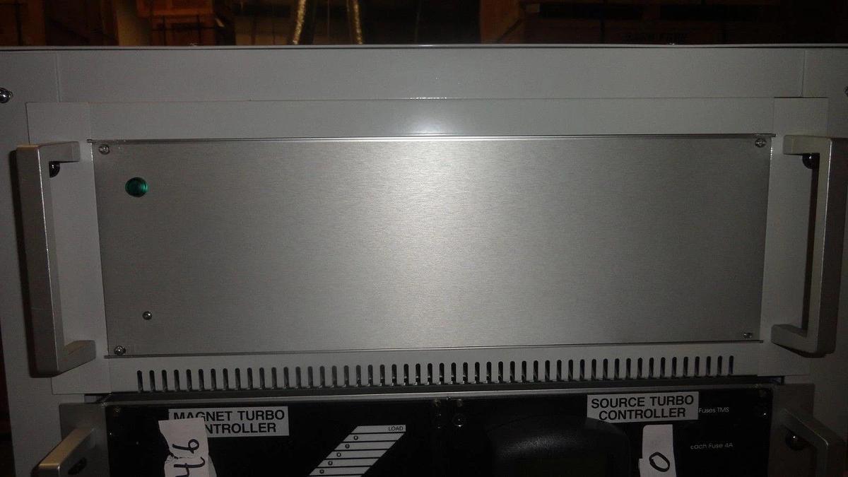 Used AMAT Applied Materials 1140-00J07 PX80L Beamline 24V PSU Control Chasis Used