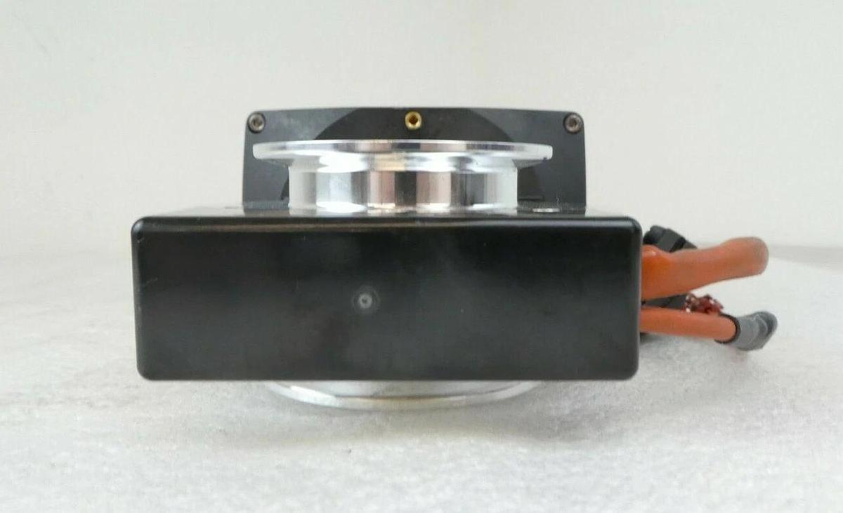 Used VAT 61234-KAGQ-BFT3 Butterfly Valve Control System Series 612 AMAT Scuffed Spare