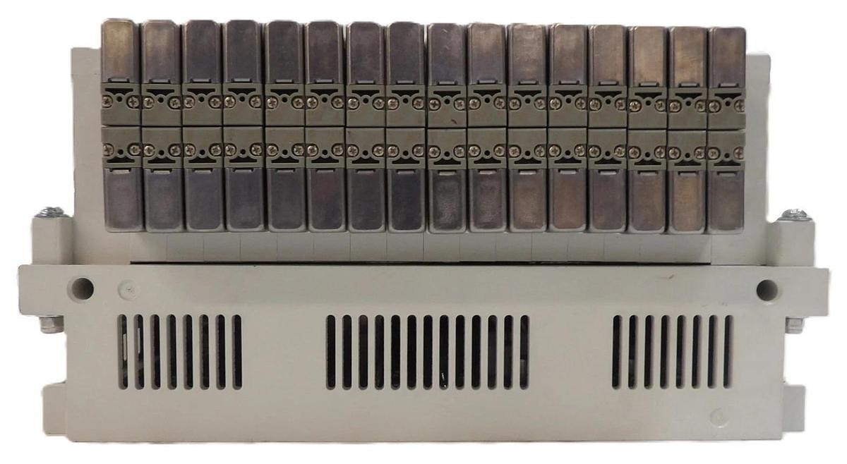 Used SMC VV5Q11-16-X3319V 16-Port Manifold Module EX420-SDN2-X4 Working