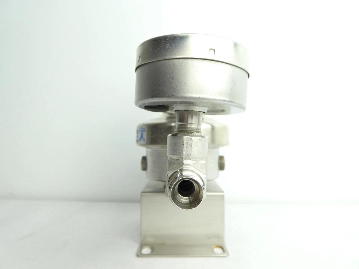 Used Parker 43600759 High Purity Regulator Valve W/ Gauge HFR90TS4PB6V Lot of 2 Used
