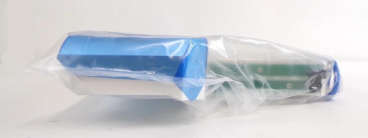 VAT 0340X-CA24-DAB1 300mm Pneumatic Chamber Slit Valve New Surplus