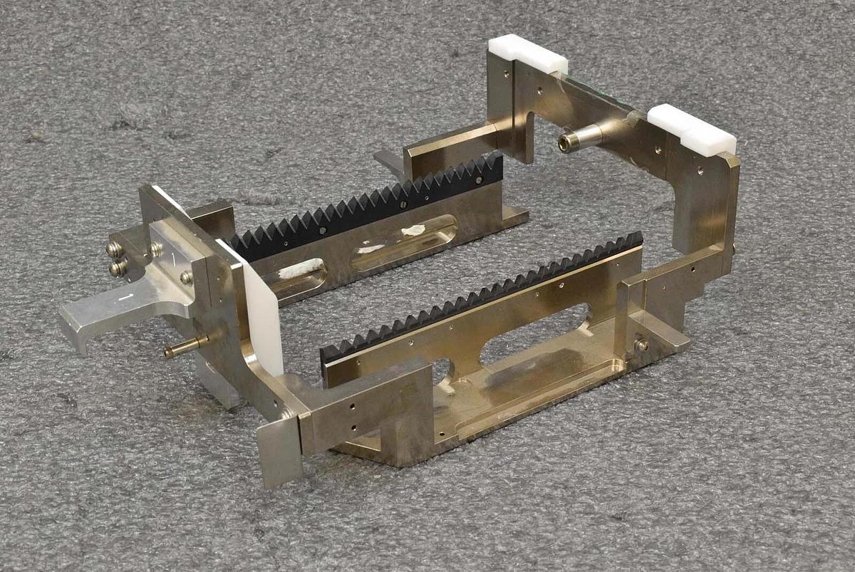 Used AMAT Applied Materials 0010-92132 200mm Cassette Loader Spare Surplus