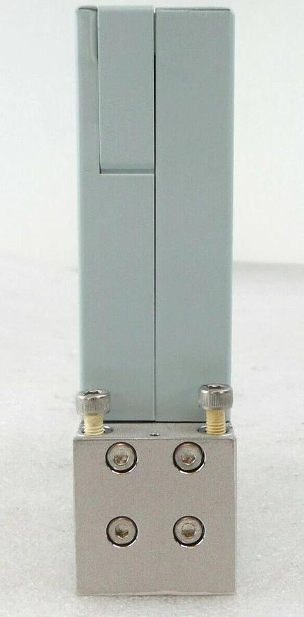Used Fujikin FCSWR-4WS-798-F5L-DXZ#C-BK Flow Control System FCS-WR O2 TEL Trias Spare