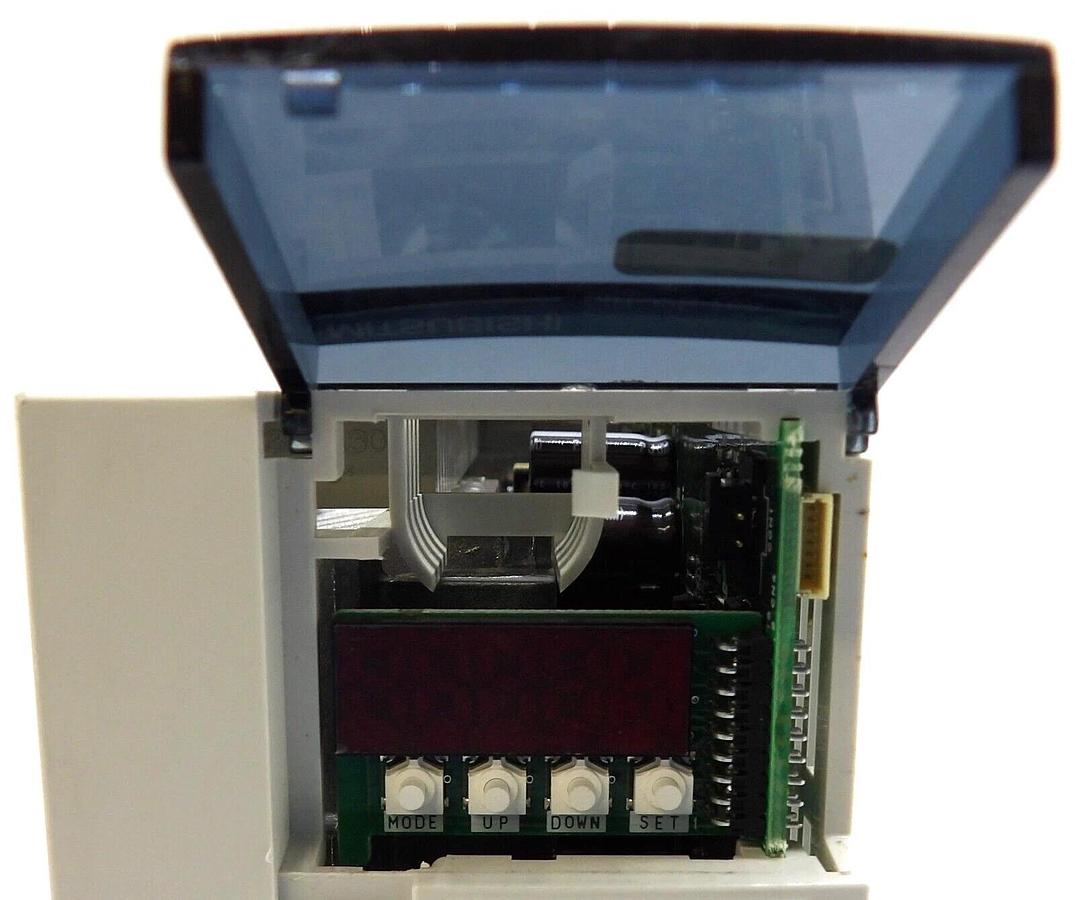 Used Mitsubishi Electric MR-J2S-70A AC Servo Drive Module MELSERVO Working Surplus