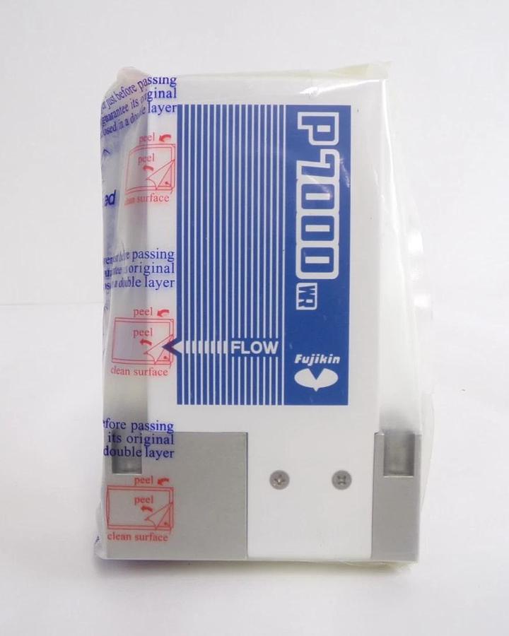 Fujikin FCSP7002W-4WS1-F200-A3 Flow Control System P7000 WR New Surplus