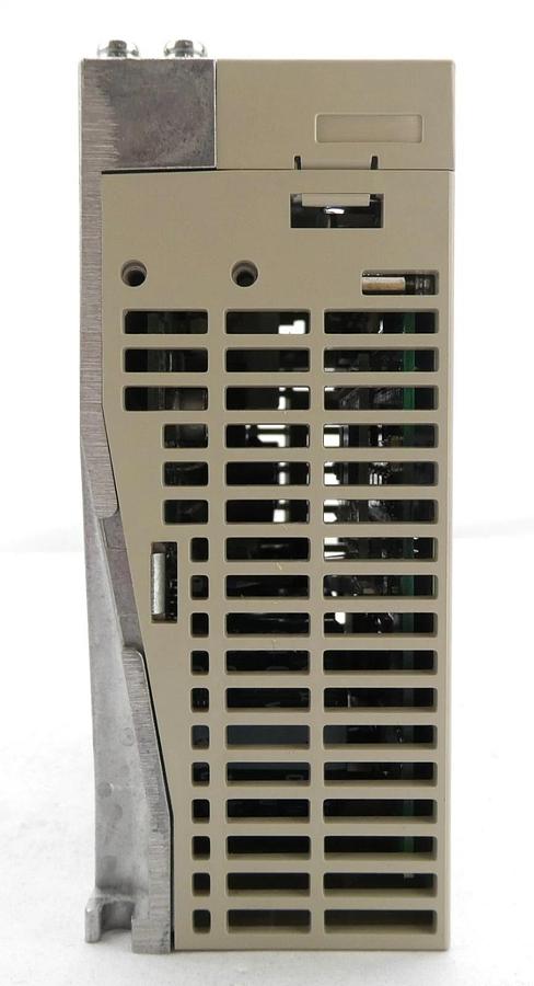 Used Yaskawa Electric SGDS-02A72AY565 Servo Drive SERVOPACK SynqNet 200V Working