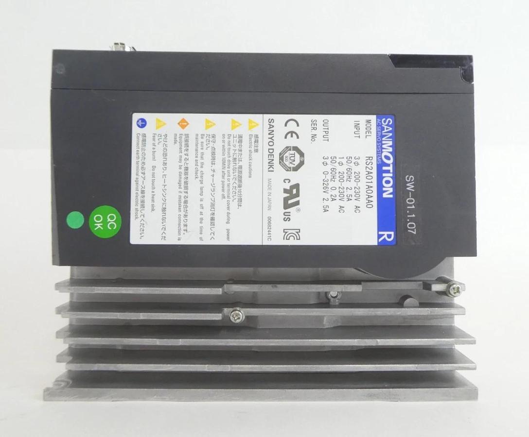 Used Sanyo Denki RS2A01A0AA0 AC Servo Drive SANMOTION R AMAT 0195-14086 Lot of 2