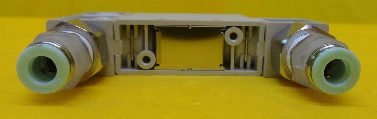 Used SMC PFM711S-02L-D-M Digital Flow Switch X711 Used Working