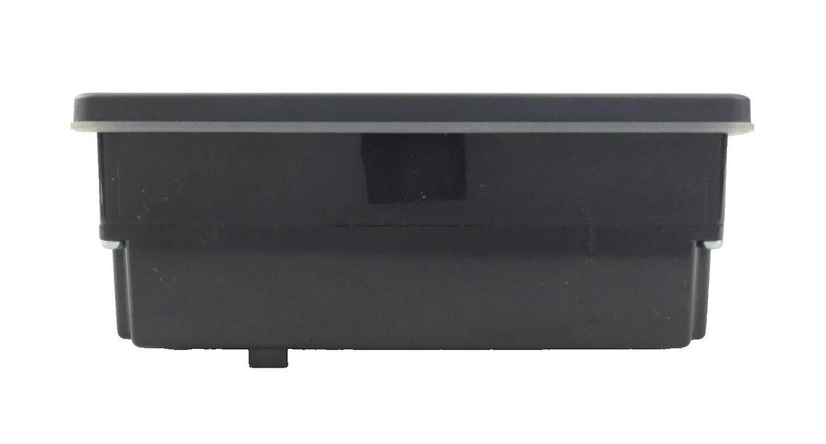 Refurbished Fuji Electric UG221H-LC4 6" Touchscreen LCD Monitor TEL 5014-000520-12R Lot of 4