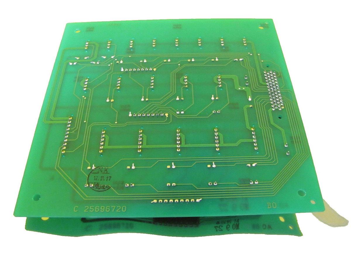 Used Hitachi 569-5520 VSCN3 PCB Board S-9300 Scanning Electron Microscope Working