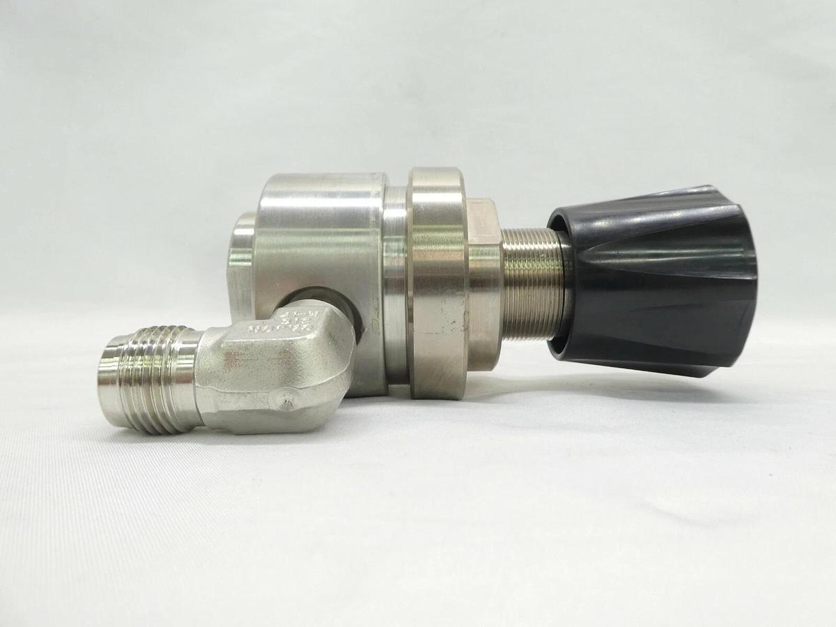 Used Tescom 44-3262J961-050 Manual Regulator Valve 44-3200 Working Surplus
