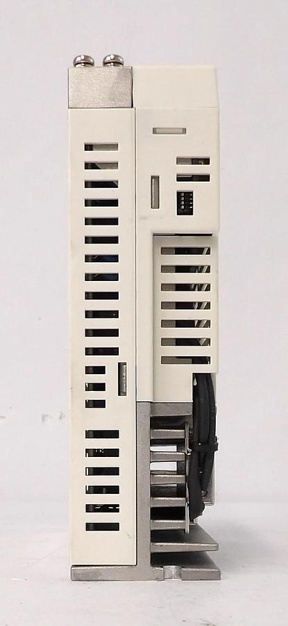 Used Harmonic Drive Systems 9800302116 Servo Drive Amplifier HA-800A-3C-200 Working