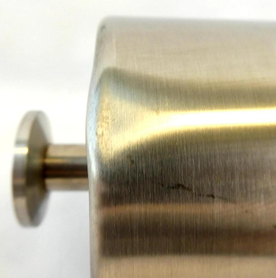 Used MKS Instruments 627B-15405 Baratron Pressure Transducer Small Dent Working