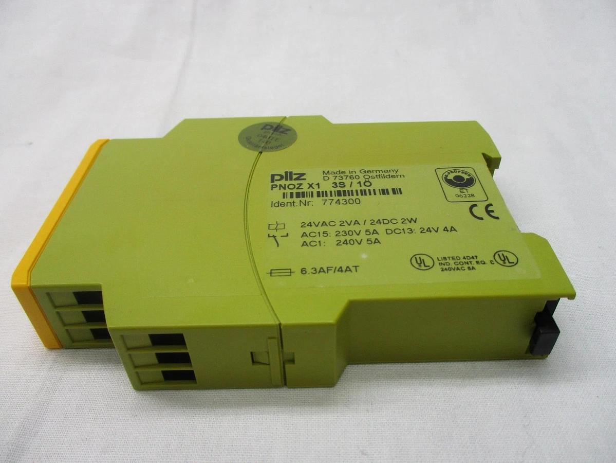 Used Pilz 774300 Safety Relay DIN Mount PNOZ X1 Reseller Lot of 2 Used Working