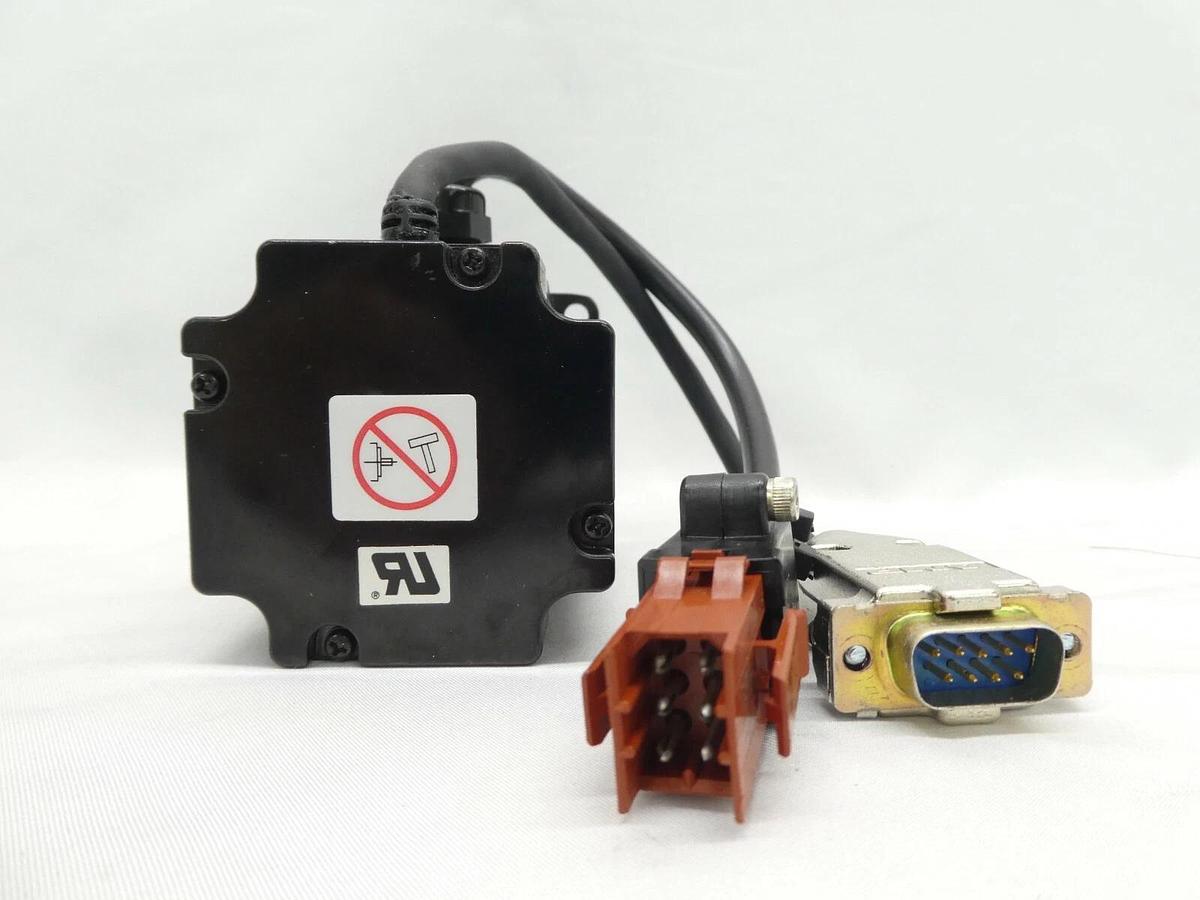 Used Yaskawa Electric SGMP-01U314CM AC Servo Motor SGMP Working Surplus