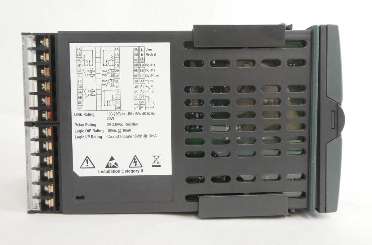 Watlow 3504/CCE/VH/2/XX/1/X/XXX/G/AM/DO/AM/AM Temperature Controller 3504 New