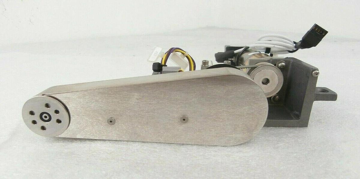 Used SVG Silicon Valley Group 99-38154-01 Wafer Shuttle Robot Arm No Effector Working