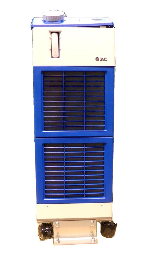 SMC Pneumatic HRSH090-WN-20 Thermo Chiller Damaged New Surplus