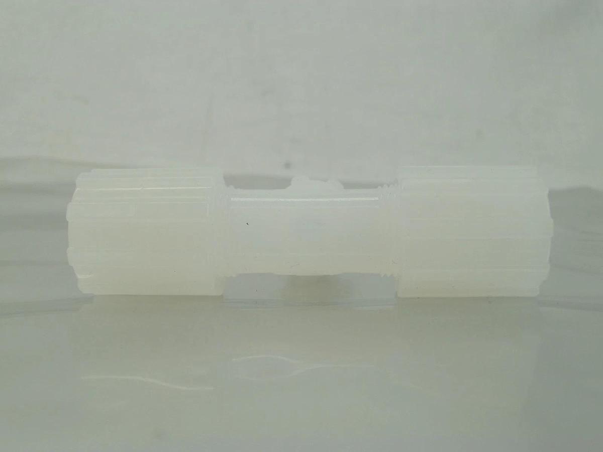 Entegris BT8-8FN-1 Tee Adapter 1/2" Flaretek x 1/2" MNPT Branch Lot of 17 New