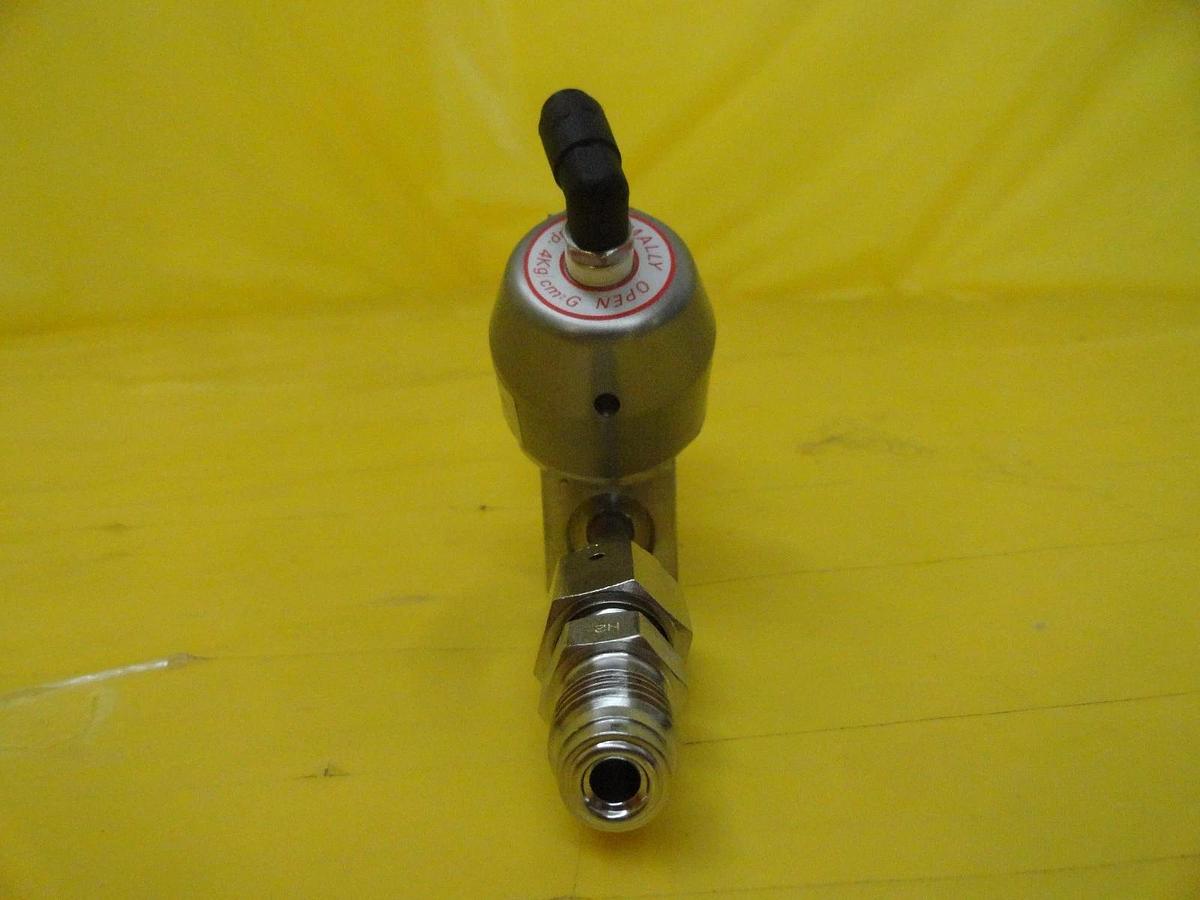 Used Motoyama SUSF316L 3-Way Diaphragm Valve Normally Open 10K-1/4 Used Working