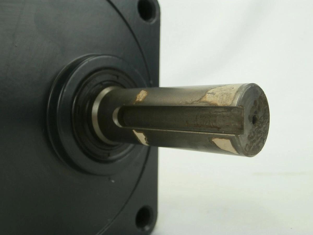 Used Oriental Motor BXM6400-B1 Brushless DC Motor with Gear Head 6GH5K-D1 Spare