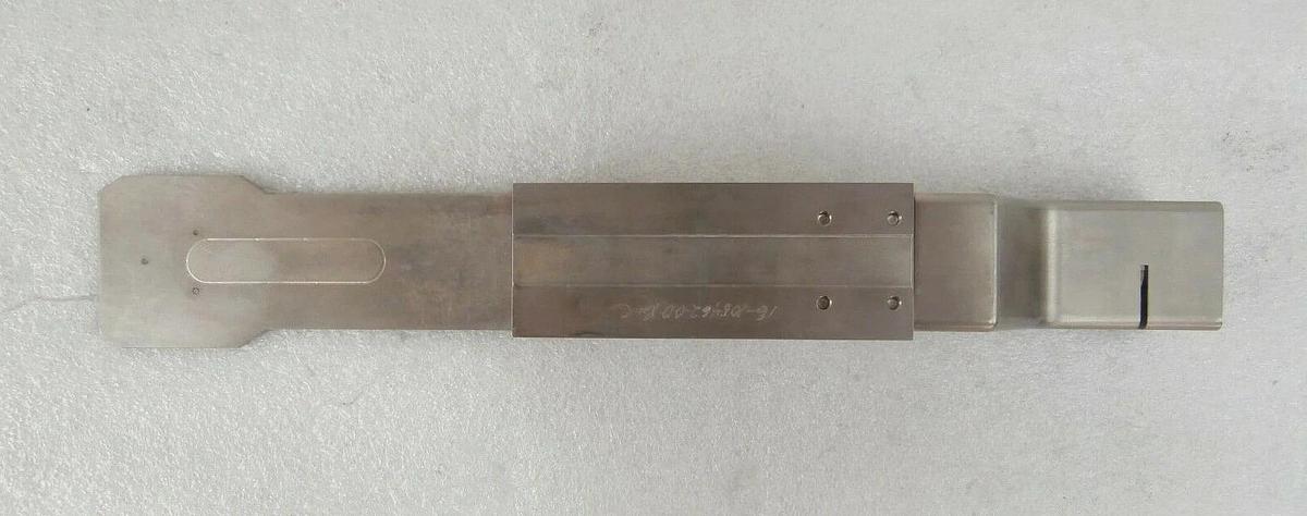 Used Novellus Systems 02-101527-00 200mm Wafer End Effector 16-106462-00 Working