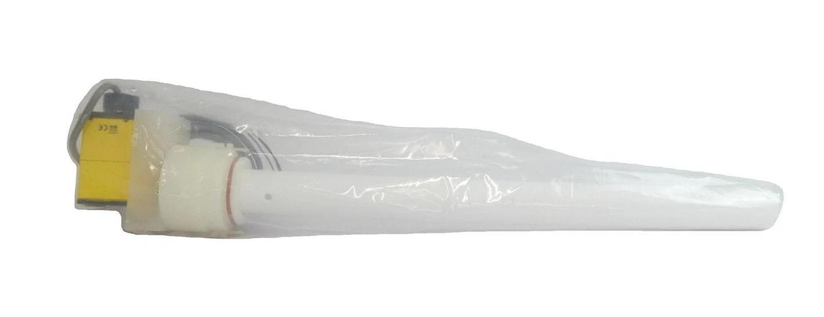 Banner Engineering 332U0047-01 Ultrasonic 1000ML Level Sensor Lot of 2 New