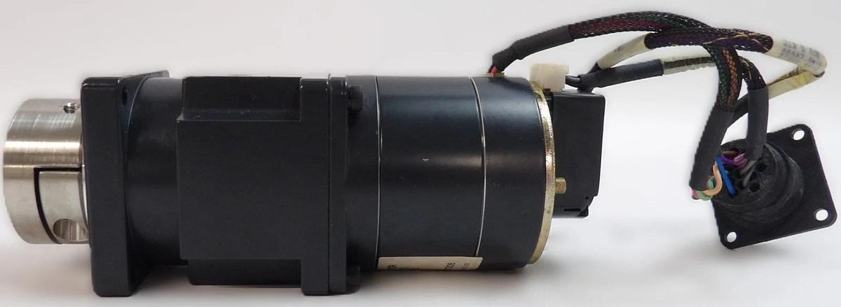 Used Oriental Motor A4249-9215HG-A1 5-Phase Stepping Motor VEXTA Robot Drive Working