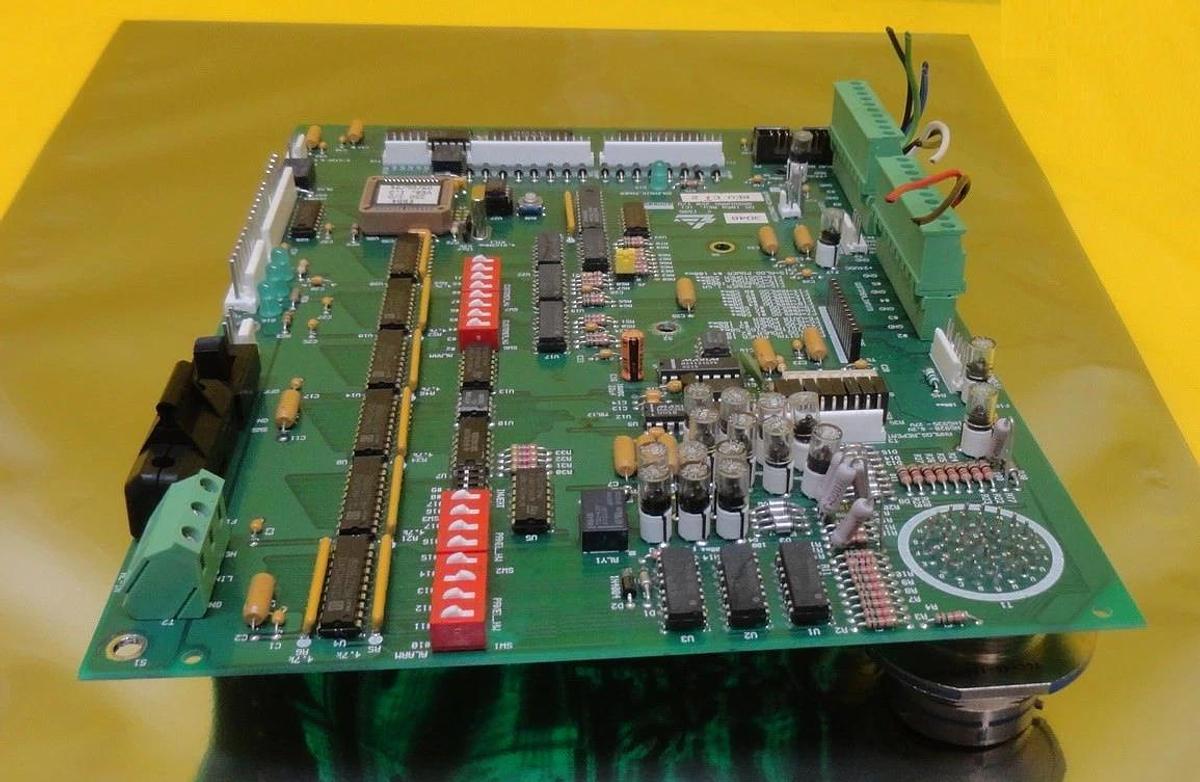 Used Air Products DD 1050 Gasguard 250 I/O Processor Board PCB Used Working