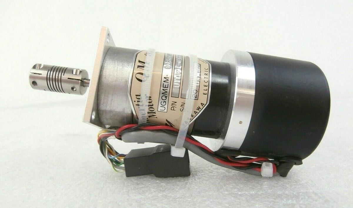 Used Yaskawa UTOPI-020SC Minertia Motor Theta-Axis UGQMEM-01SNQ71 NSR-S204B Working