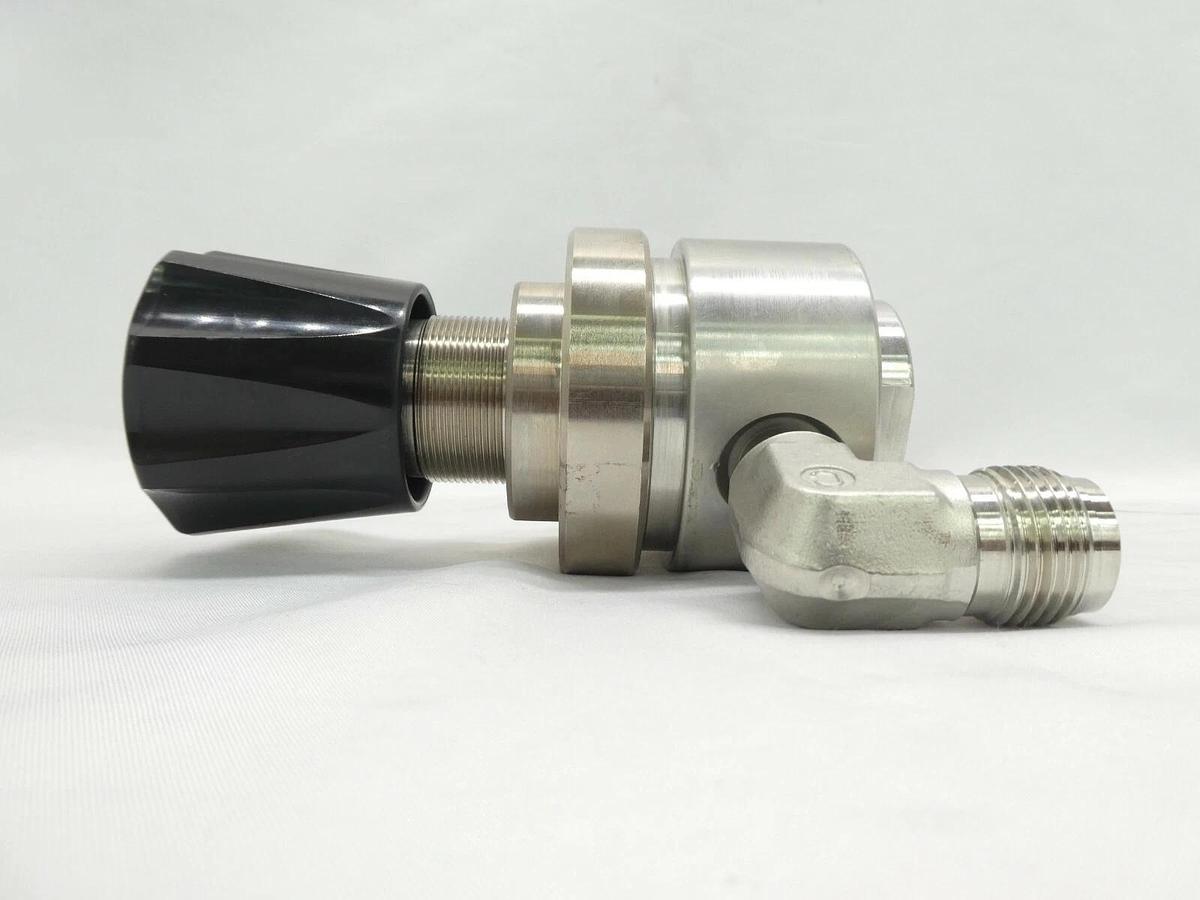 Used Tescom 44-3262J961-050 Manual Regulator Valve 44-3200 Working Surplus