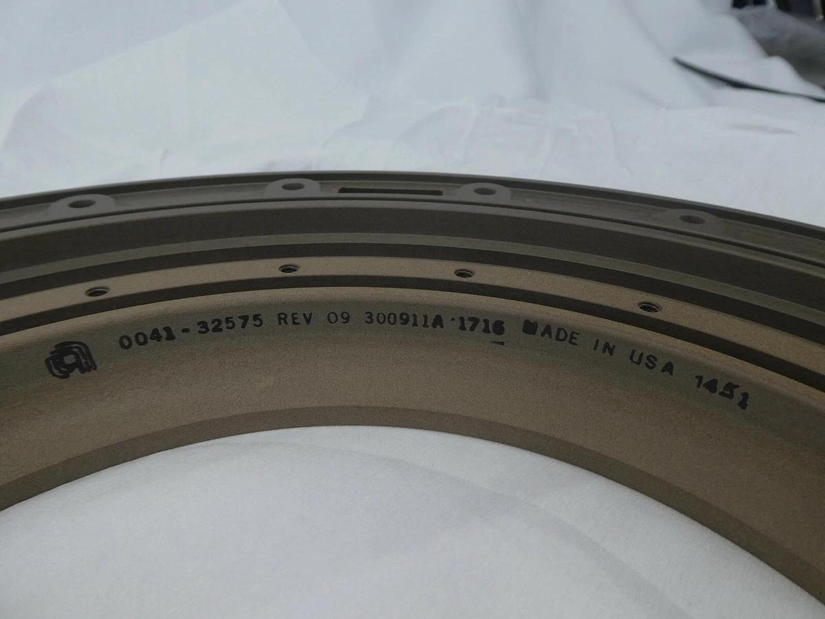 Refurbished AMAT Applied Materials 0041-32575 300mm Titan Dampened Carrier Cu Refurbished