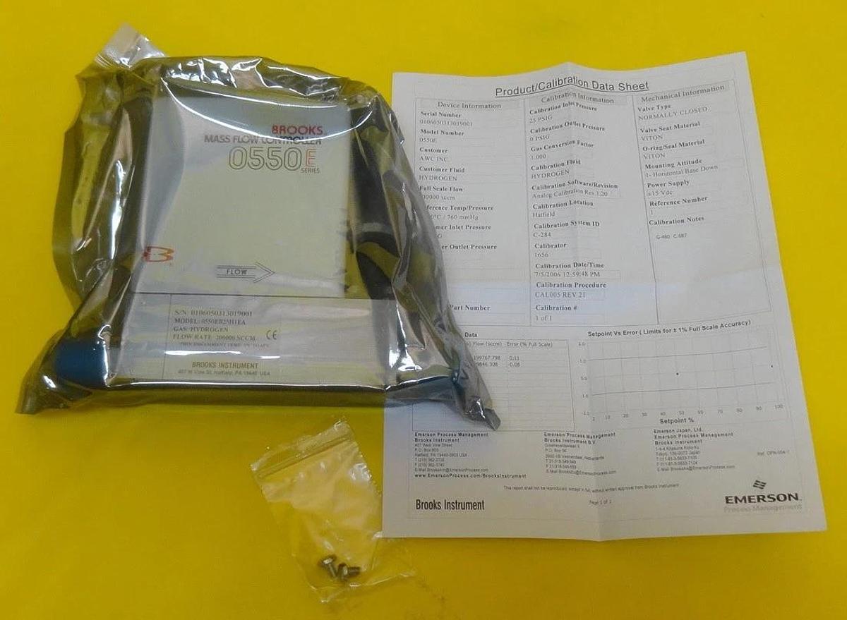 Used Brooks Instruments 0550EB25H1EA Mass Flow Controller MFC 0550E 200 SLM H2 New