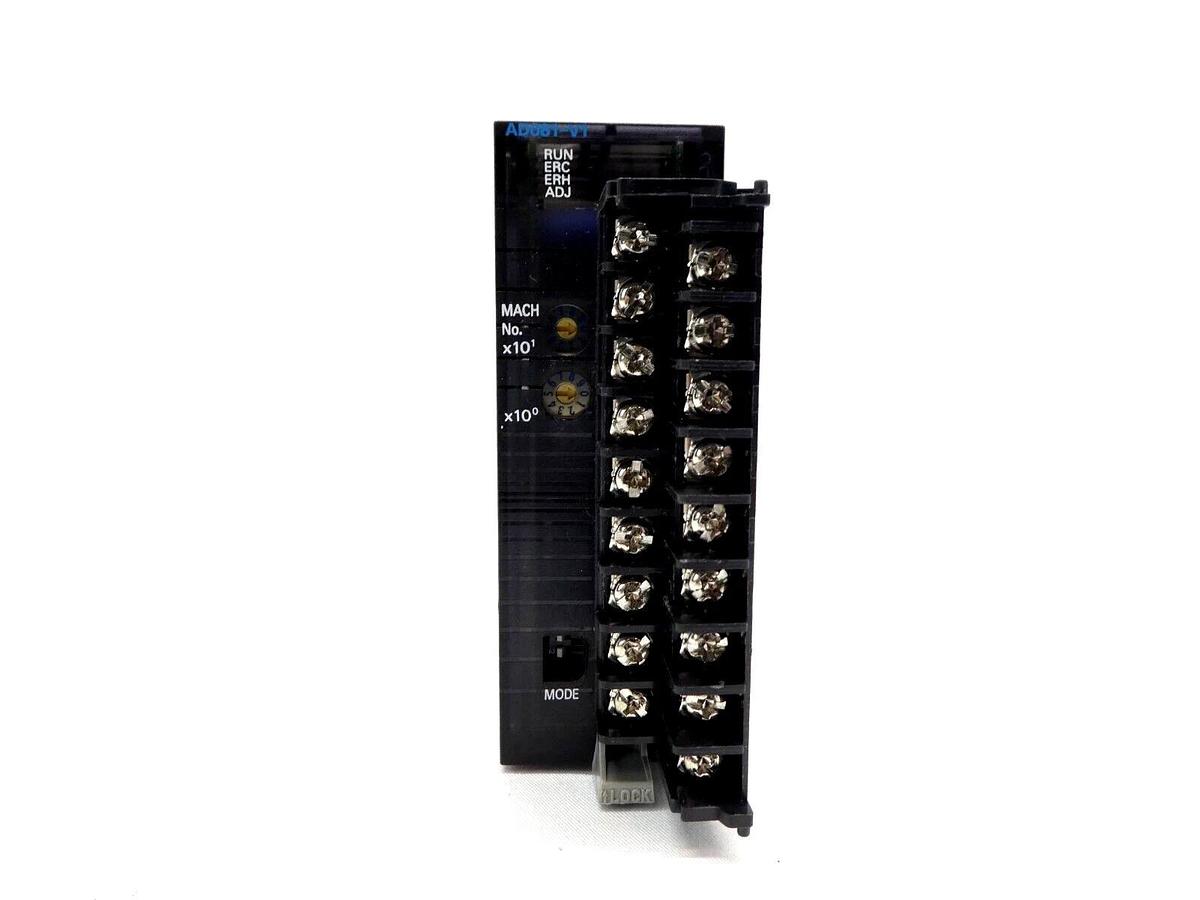 Used Omron SYSMAC Programmable Logic Controller PLC CJ2M-CPU33 CJ1W-PD025 CJ1W-ID211