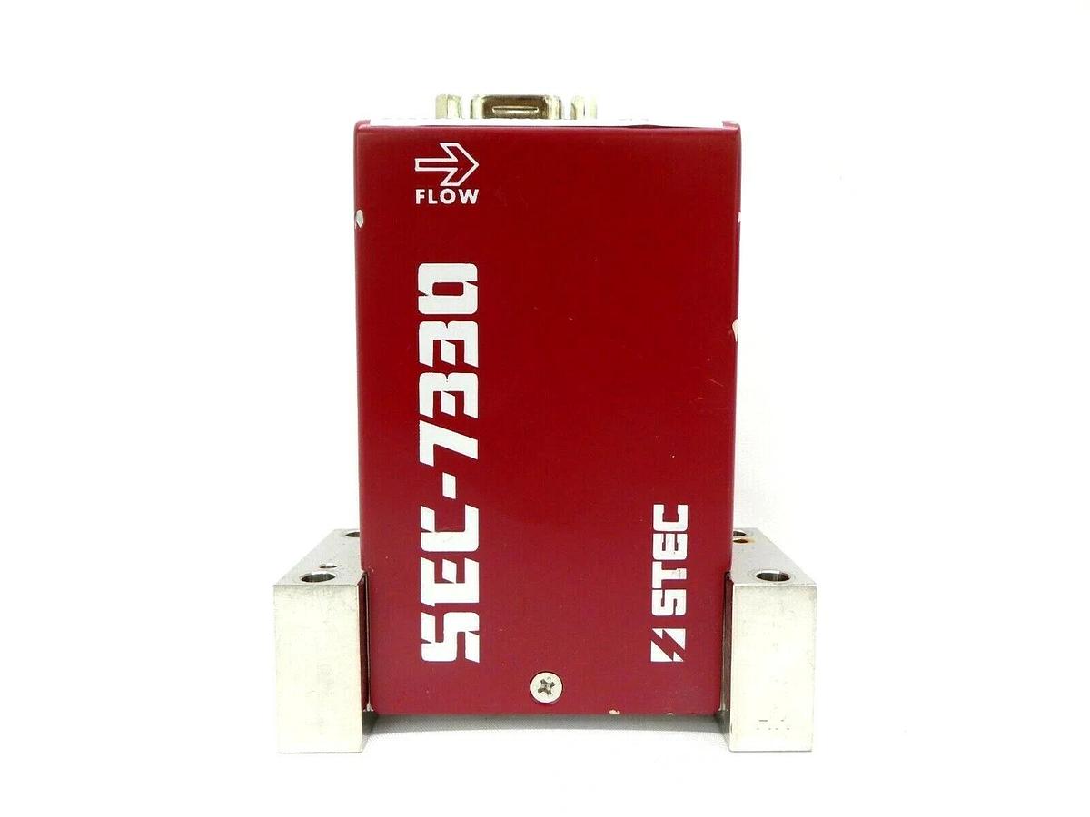 Used STEC SEC-7330M MFC Mass Flow Controller SEC-7330 400 CCM CF4 Working Spare