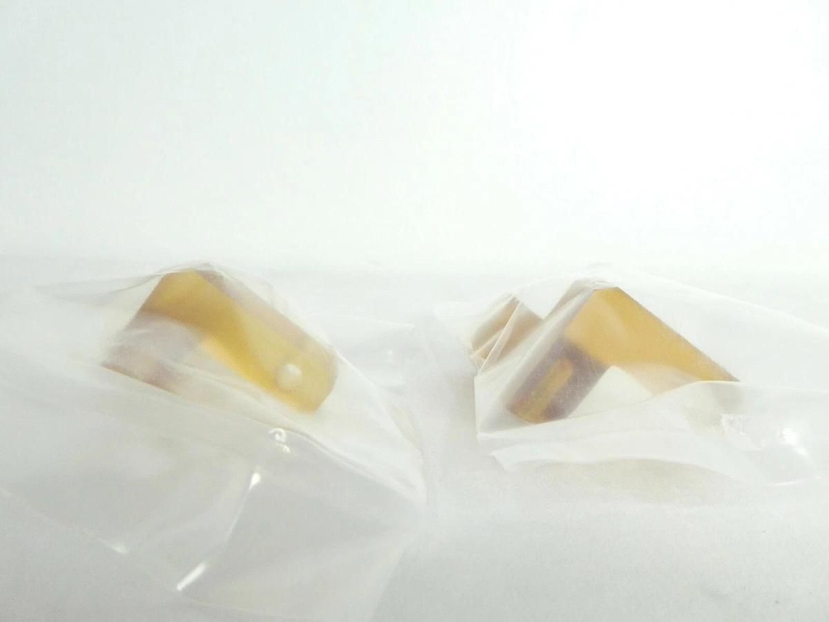 ASM 16-401284-01 Retainer Gas Line Reactor Shield Reseller Lot of 2 New Surplus