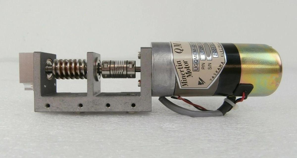 Used Yaskawa Electric UTOPI-020MX Minertia Motor UGQMEM-01SNQ22 NSR Cut Cable Spare