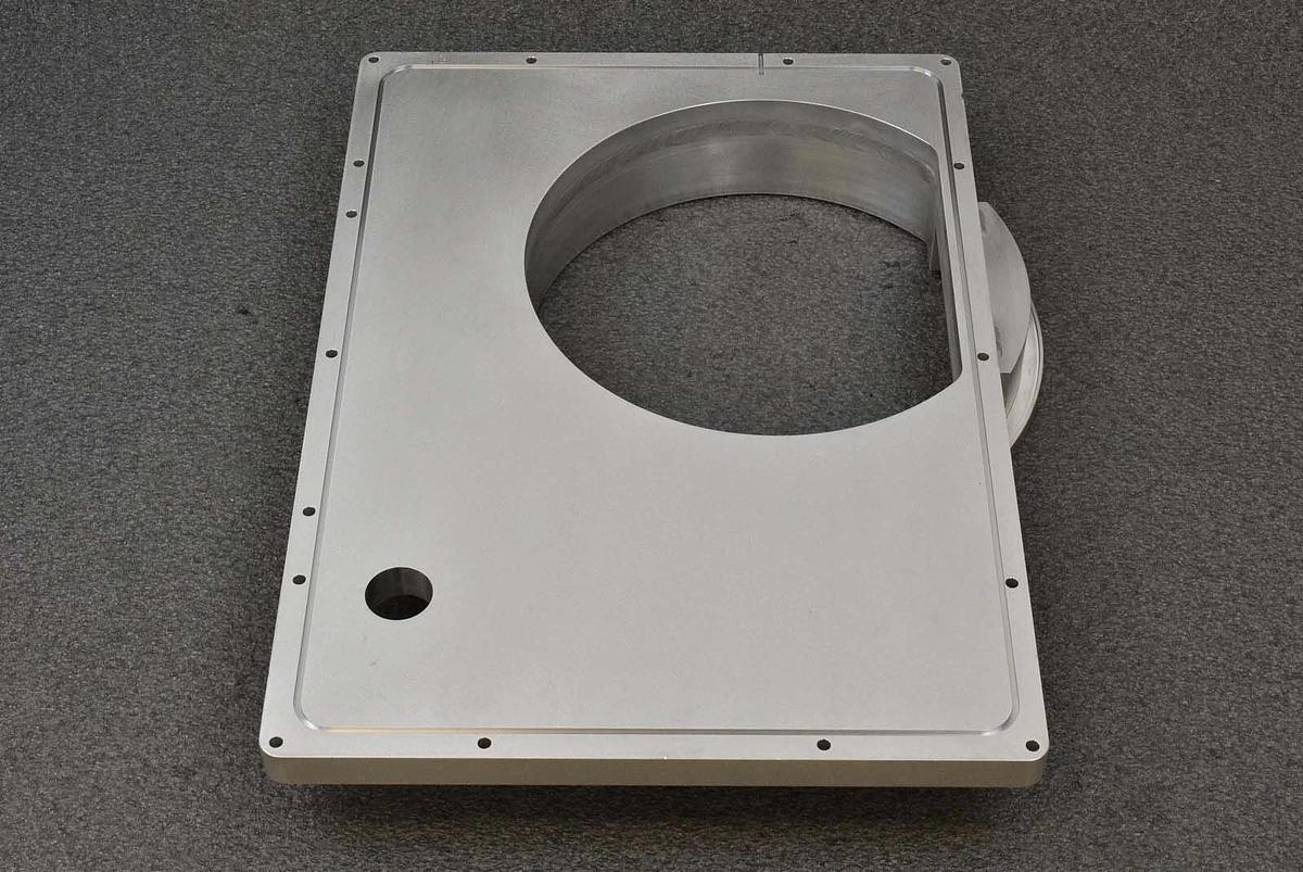Used Varian E17266110 Side Target Plate