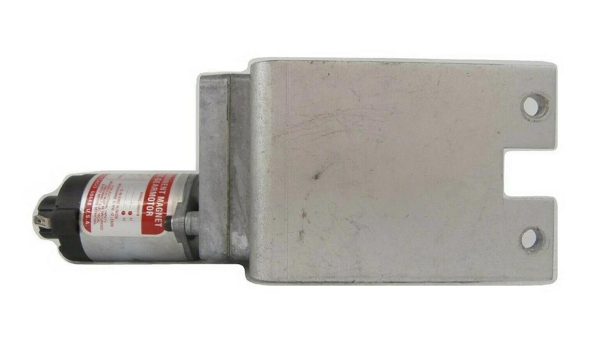 Used Dayton 4Z834 Permanent Magnet DC Gearmotor Loader Assembly Veeco 1201 Working