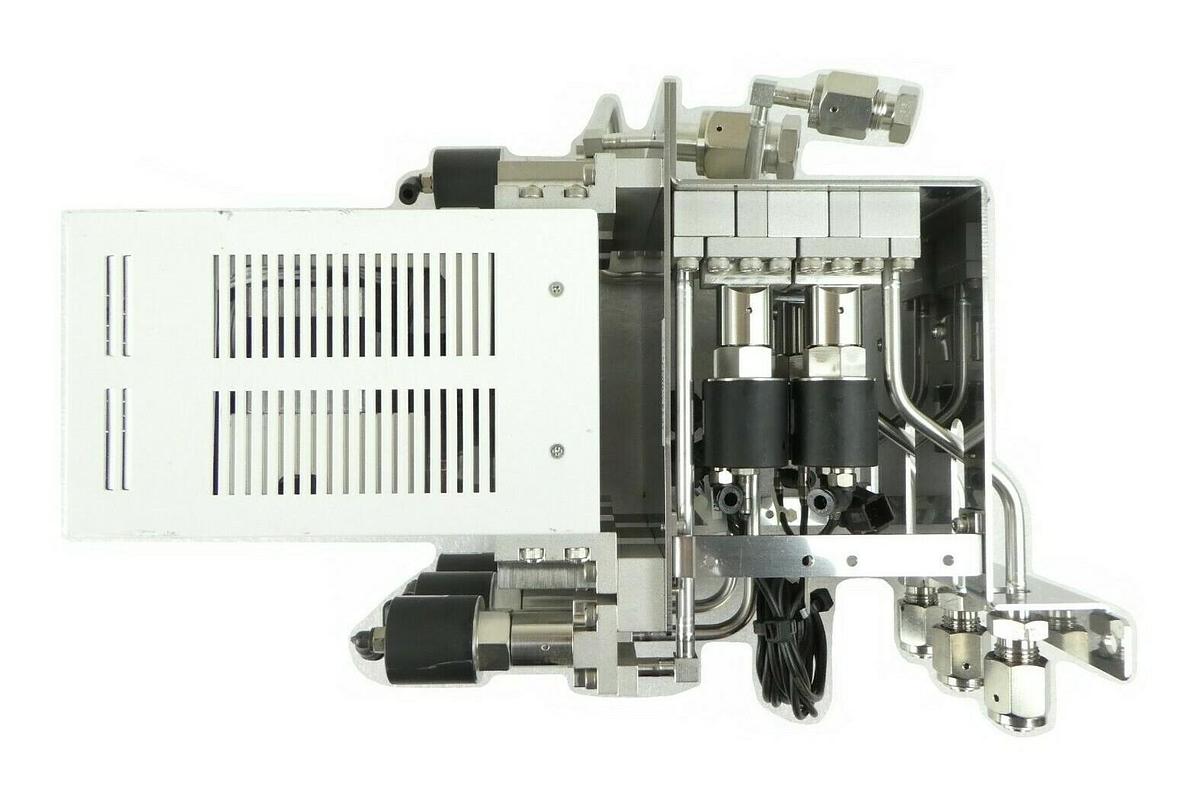 Used Fujikin MFRC-4CW3-AAA-210 Valve Module TEL Tokyo Electron 2L16-000924-12 Working