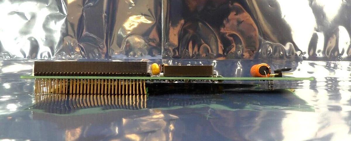 Used Varian R0396 Leak Detector PCB Board Assembly Working Surplus